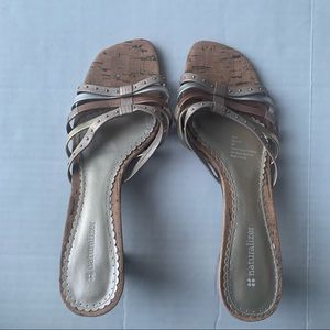 Naturalizer strapped wooden open toed heel W9